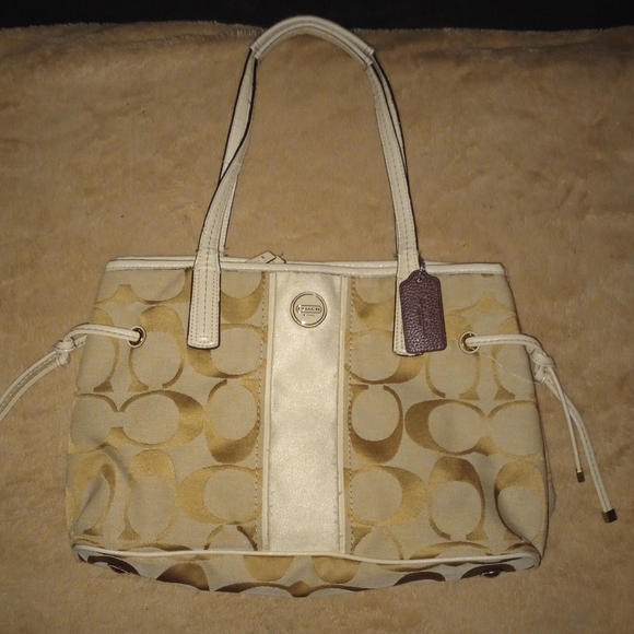 Coach Signature Stripe Framed Carryall - Picture 16 of 16